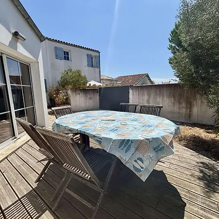 Maison Familiale Au Coeur De Saint-denis-d'oleron, Jardin Clos, Proche - Fr-1-246a-372