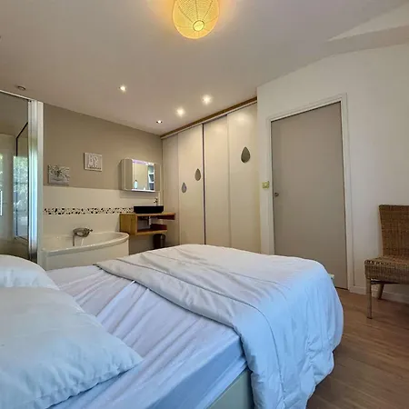 Maison Familiale Au Coeur De Saint-denis-d'oleron, Jardin Clos, Proche - Fr-1-246a-372 * Saint-Denis-dʼOléron