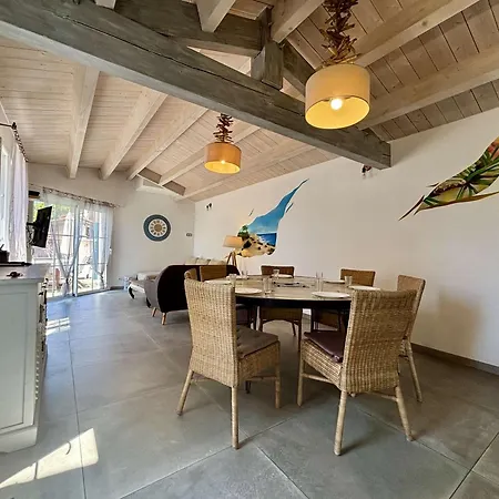 Maison Familiale Au Coeur De Saint-denis-d'oleron, Jardin Clos, Proche - Fr-1-246a-372