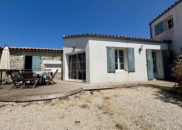 بيت للعطل Maison Familiale Au Coeur De Saint-denis-d'oleron, Jardin Clos, Proche - Fr-1-246a-372 *