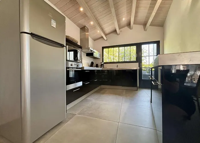 بيت للعطل Maison Familiale Au Coeur De Saint-denis-d'oleron, Jardin Clos, Proche - Fr-1-246a-372