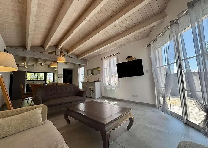 Maison Familiale Au Coeur De Saint-denis-d'oleron, Jardin Clos, Proche - Fr-1-246a-372 بيت للعطل *